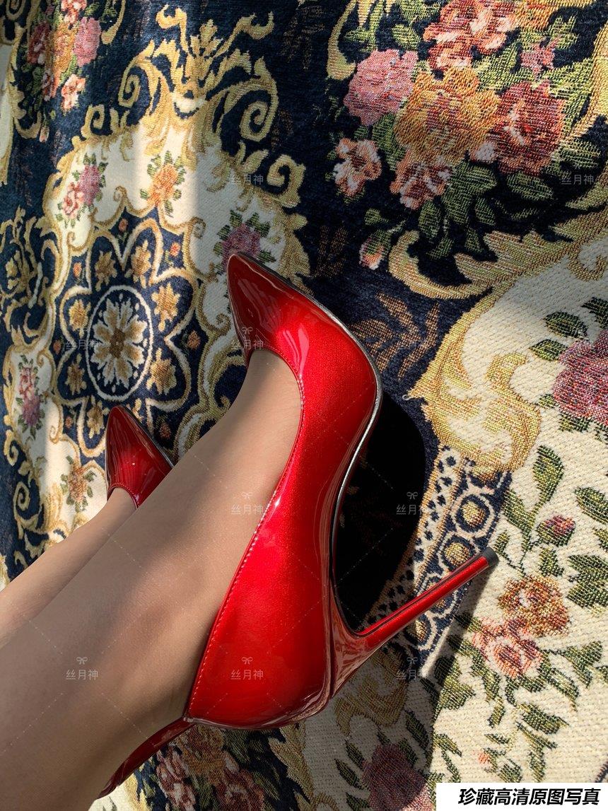 丝月神 012 阳光下的一抹红高跟肉[67P／183MB]