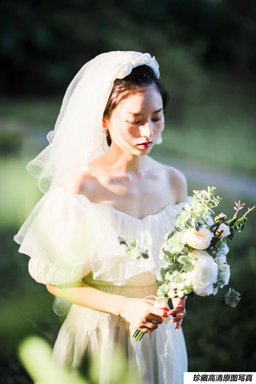 [YITUYU艺图语]2021.09.10 梦中的婚礼 莎莎[23+1P／304MB]