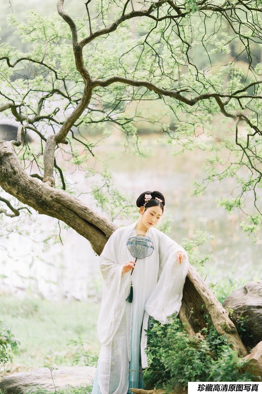 [YITUYU艺图语]2021.09.10 倦春愁 没烦恼[29+1P／341MB]