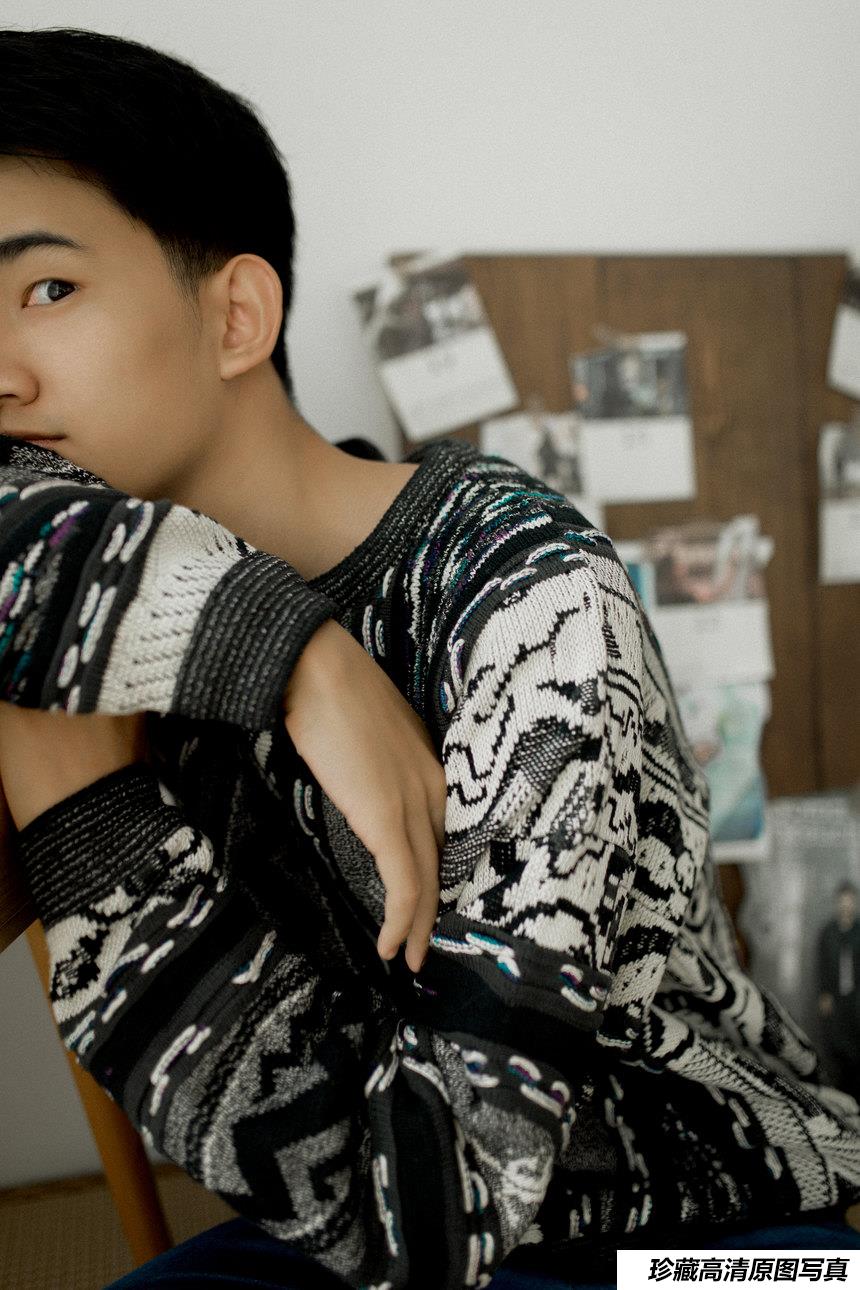 [YITUYU艺图语]2021.09.17 与自己至光年 阿正[21+1P／363MB]