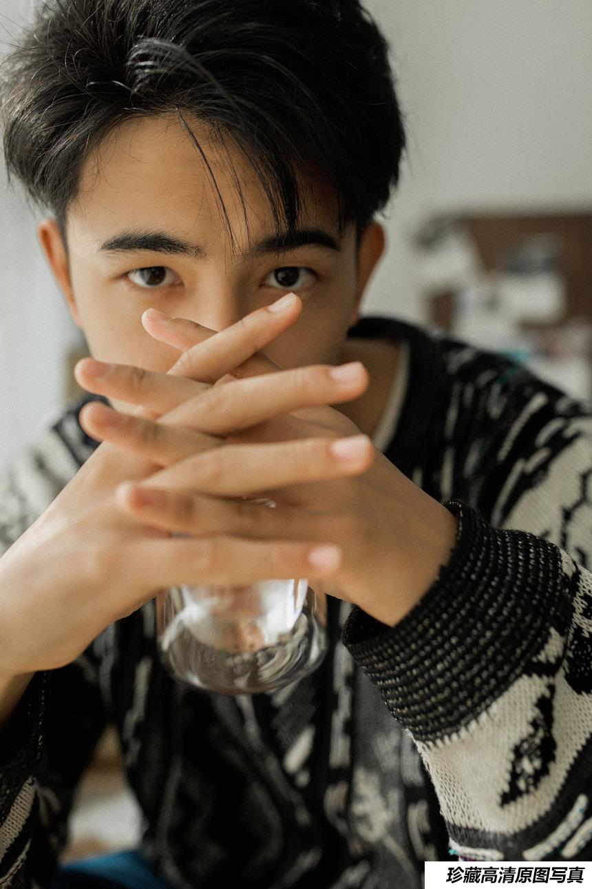 [YITUYU艺图语]2021.09.17 与自己至光年 阿正[21+1P／363MB]