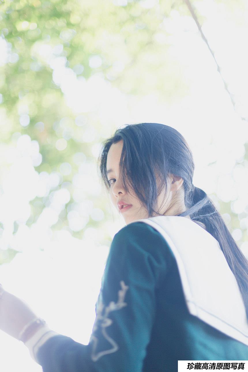 [YITUYU艺图语]2021.09.16 夏日少女 三重子[26+1P／148MB]