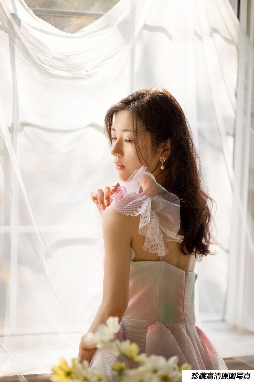 [YITUYU艺图语]2021.09.15 穿越时光追寻你 hana[22+1P／308MB]