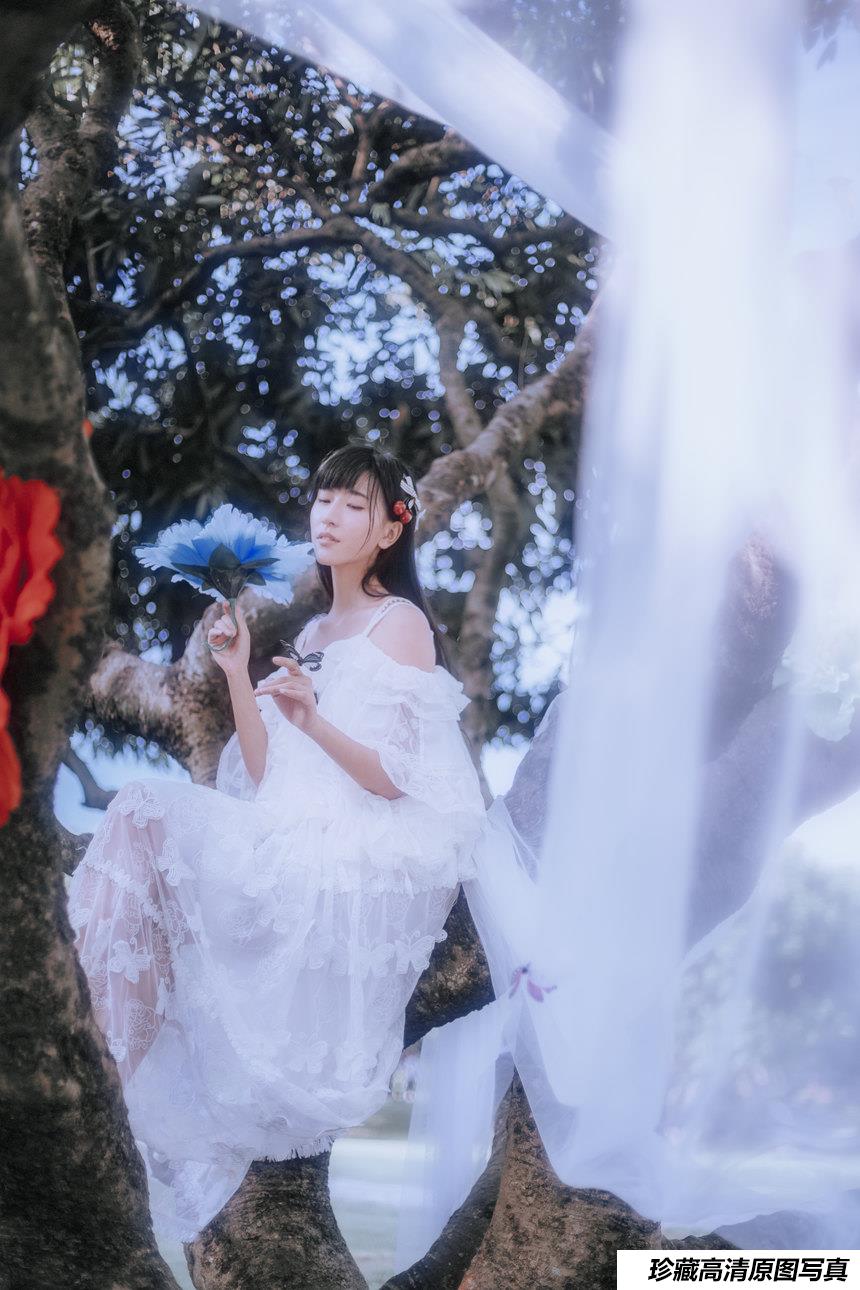 [YITUYU艺图语]2021.09.13 花的嫁纱 颖儿[21+1P／244MB]