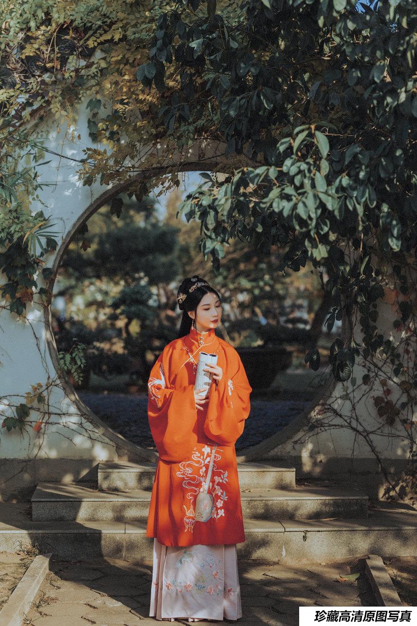 [YITUYU艺图语]2021.09.11 故园 唱小游[25+1P／355MB]