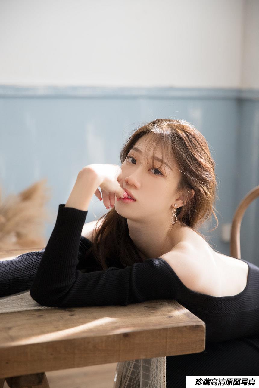 [YITUYU艺图语]2021.09.23 青春底色 一朵大晶晶[24+1P／325MB]