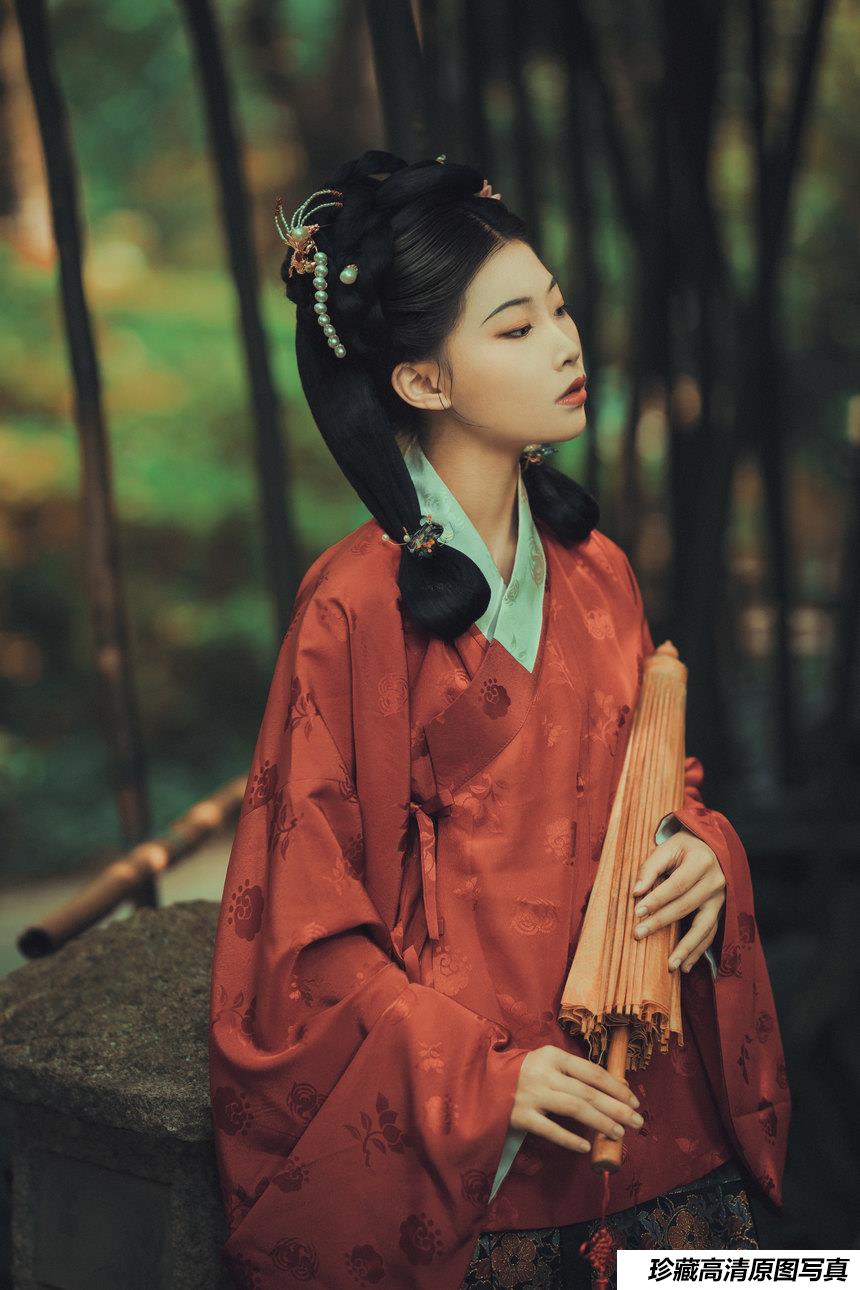 [YITUYU艺图语]2021.09.22 青鲤入我梦 是鲤鱼吧[23+1P／331MB]