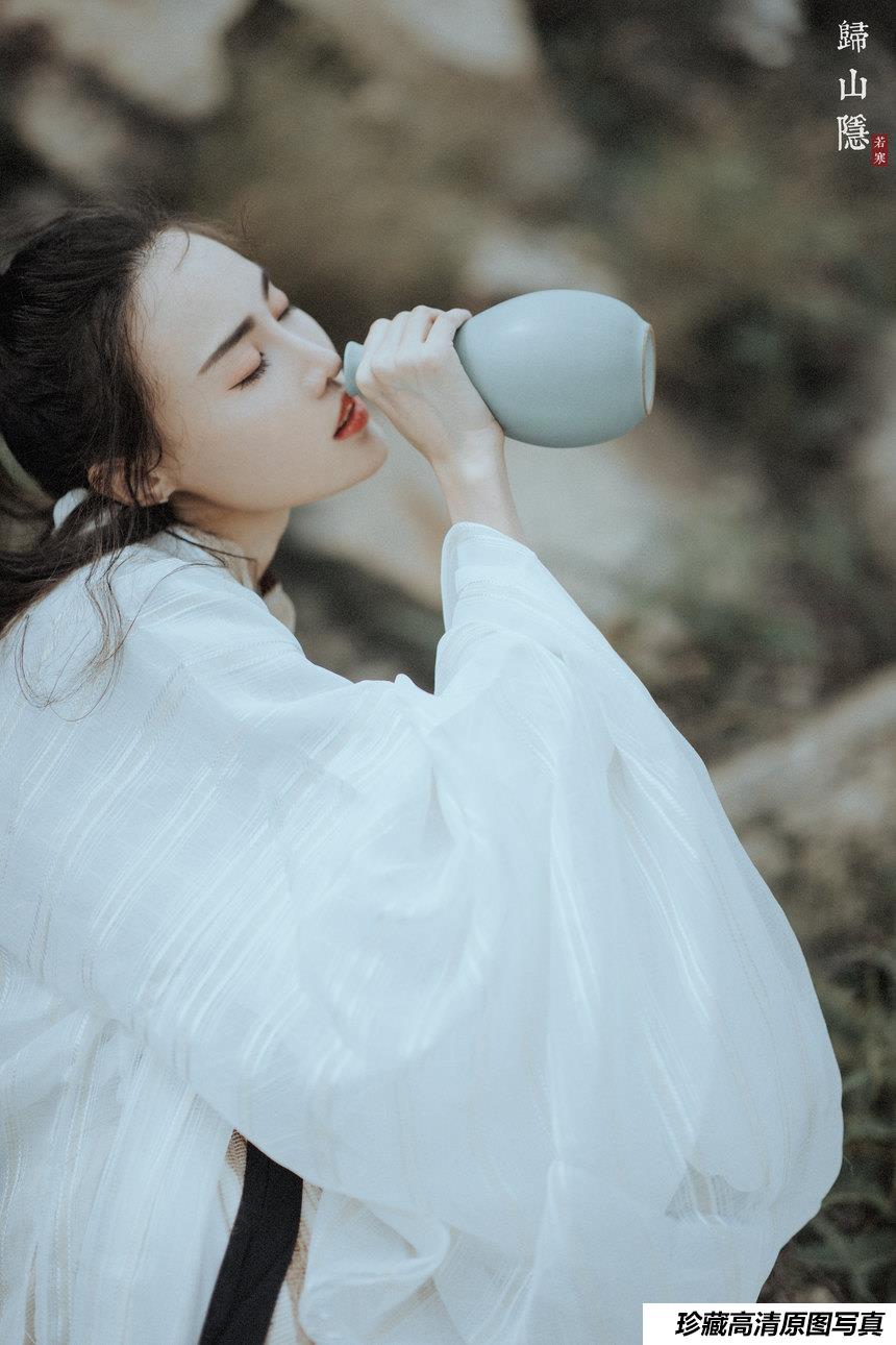 [YITUYU艺图语]2021.09.22 归山隐 逆逆[21+1P／369MB]