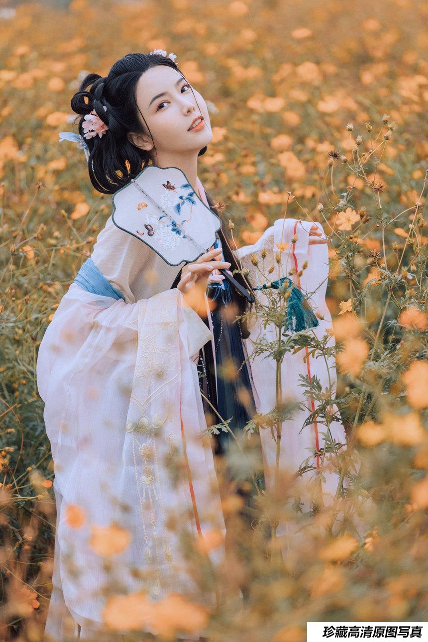 [YITUYU艺图语]2021.10.08 秋日芳菲 三重子[22+1P／569MB]