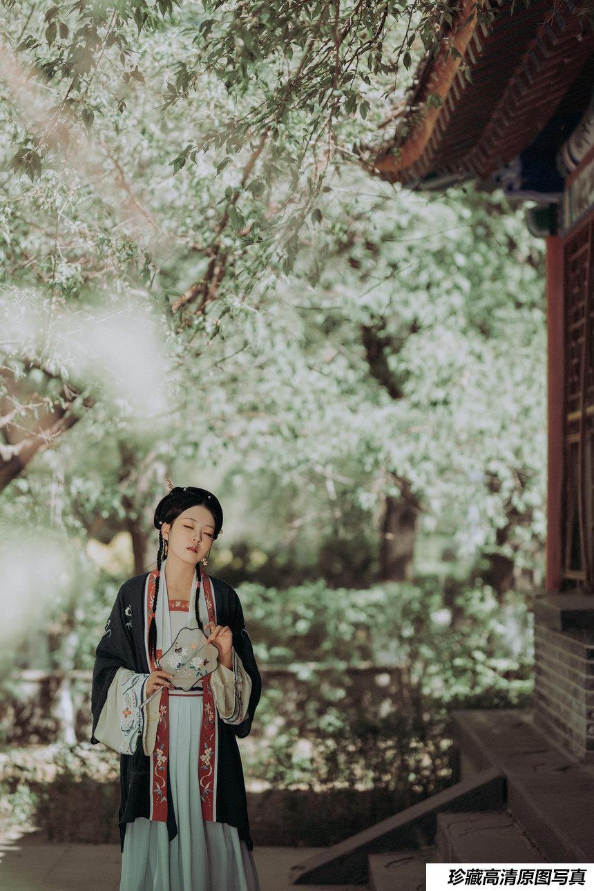 [YITUYU艺图语]2021.10.06 伤春逝 茜茜[24+1P／285MB]