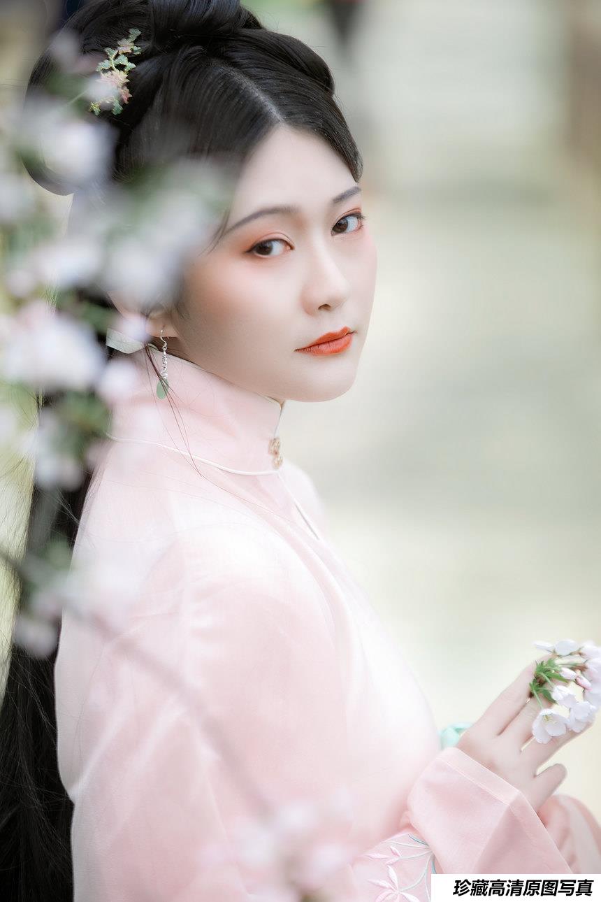 [YITUYU艺图语]2021.09.28 樱 包包[21+1P／186MB]