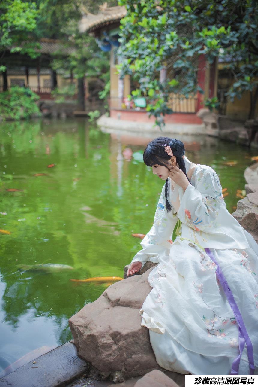 [YITUYU艺图语]2021.10.09 橘子 兔子[22+1P／190MB]