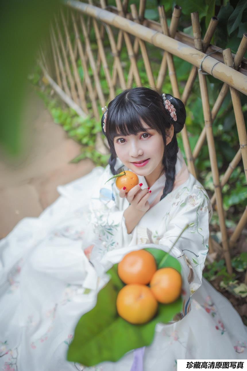 [YITUYU艺图语]2021.10.09 橘子 兔子[22+1P／190MB]