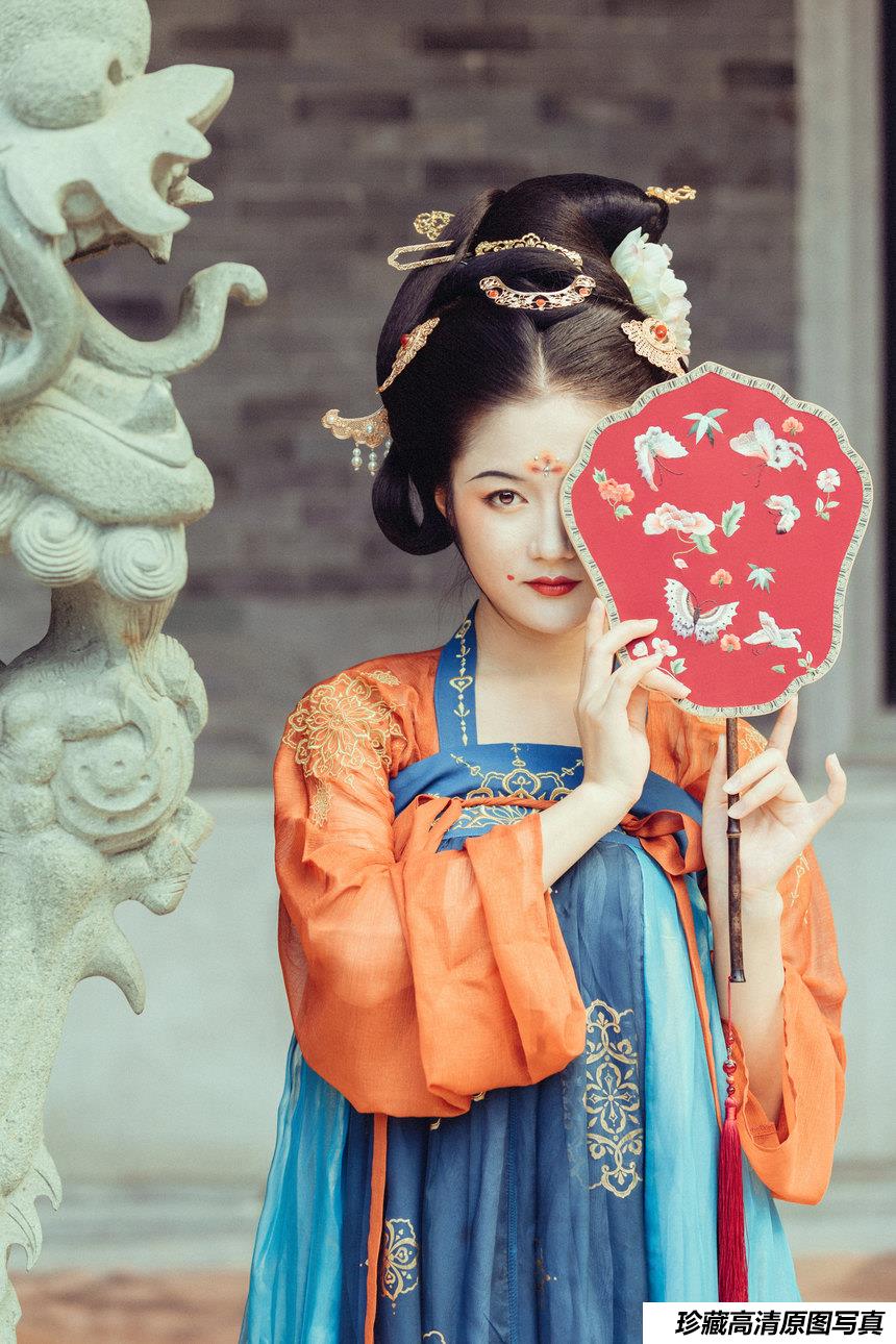 [YITUYU艺图语]2021.10.09 美人行 梦南[22+1P／425MB]