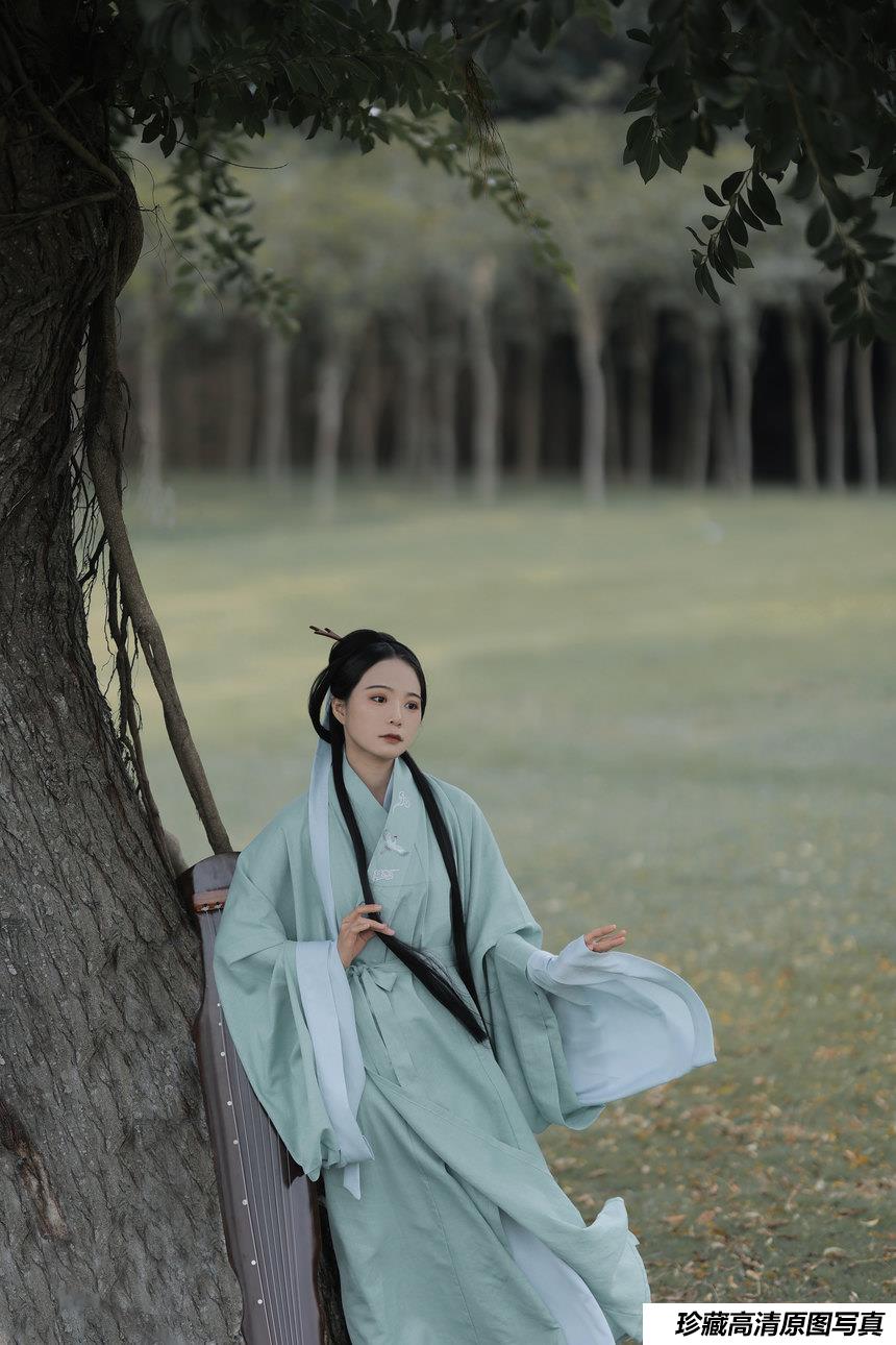 [YITUYU艺图语]2021.10.08 山中抚琴 小白[24+1P／298MB]