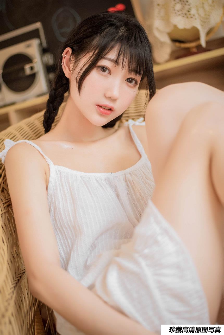 周叽是可爱兔兔 NO.019 - 盛夏[19P／94MB]