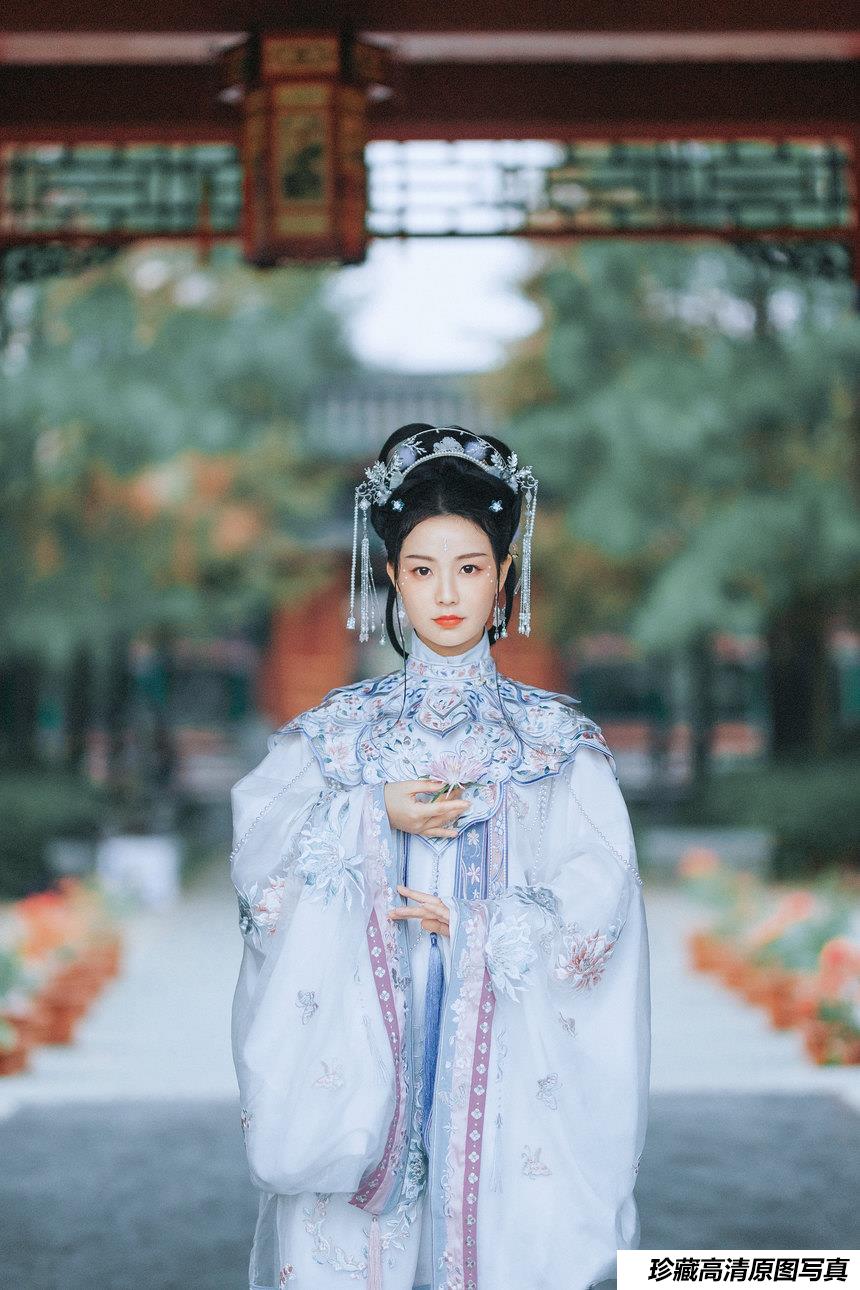 [YITUYU艺图语]2021.10.19 清寒里 Seven[41+1P／819MB]