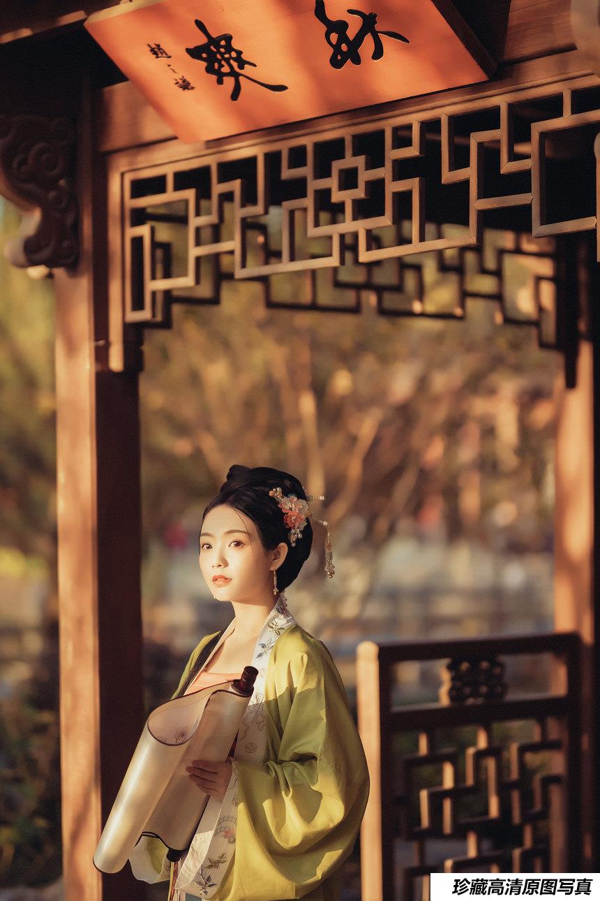 [YITUYU艺图语]2021.10.18 临江秋枫 Seven[36+1P／774MB]