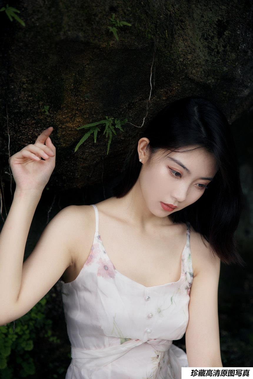 [YITUYU艺图语]2021.10.16 寻觅 Neida[23+1P／379MB]