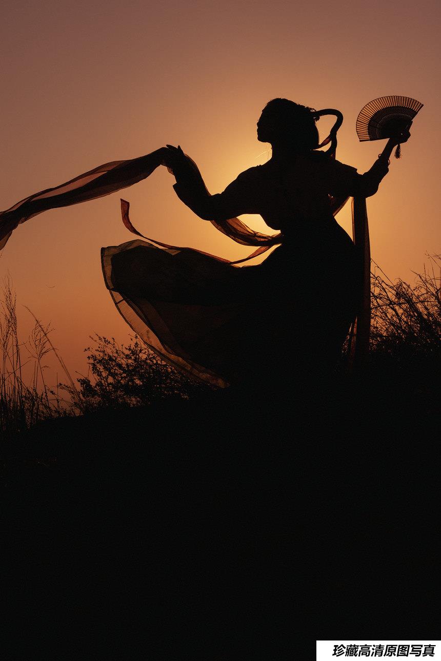 [YITUYU艺图语]2021.10.16 云归处 耳朵[28+1P／583MB]