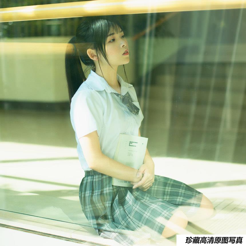 [YITUYU艺图语]2021.10.14 午后时光 悠然[21+1P／117MB]