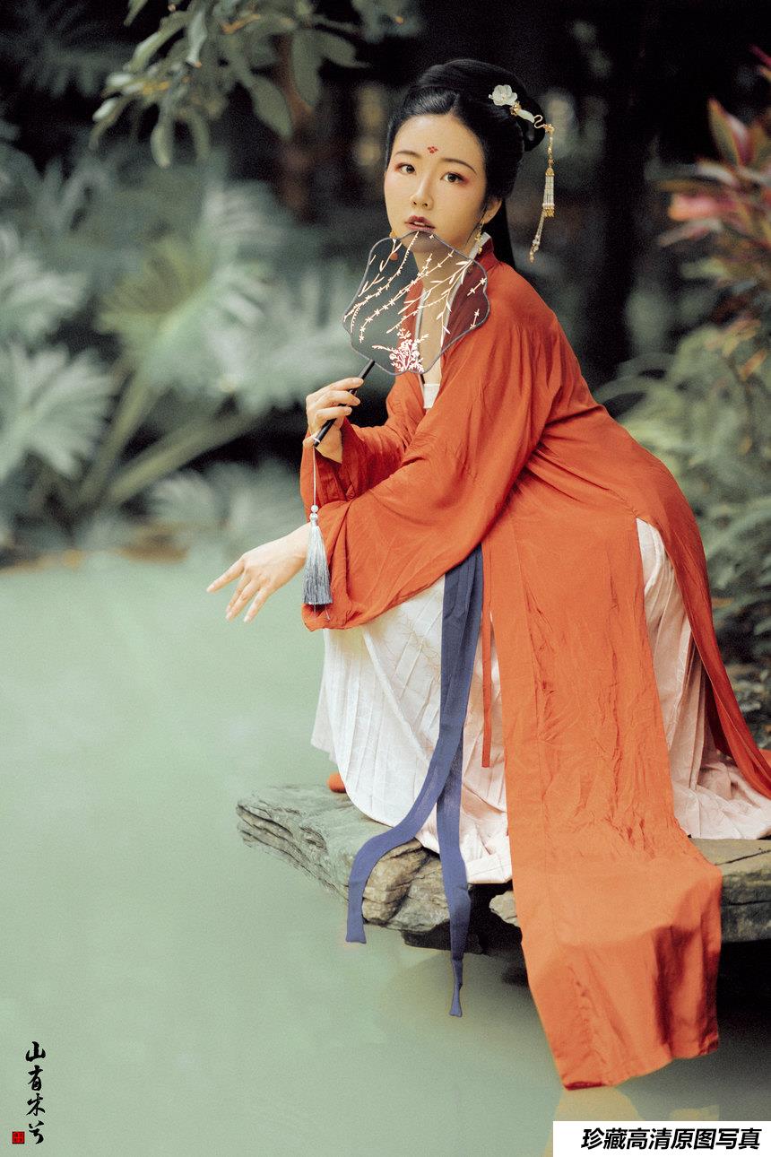 [YITUYU艺图语]2021.10.11 山有木兮 mandy[26+1P／373MB]