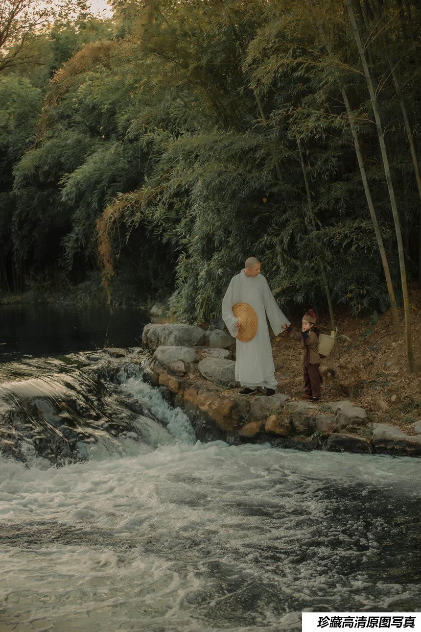 [YITUYU艺图语]2021.10.26 不负 青暮从山[24+1P／170MB]