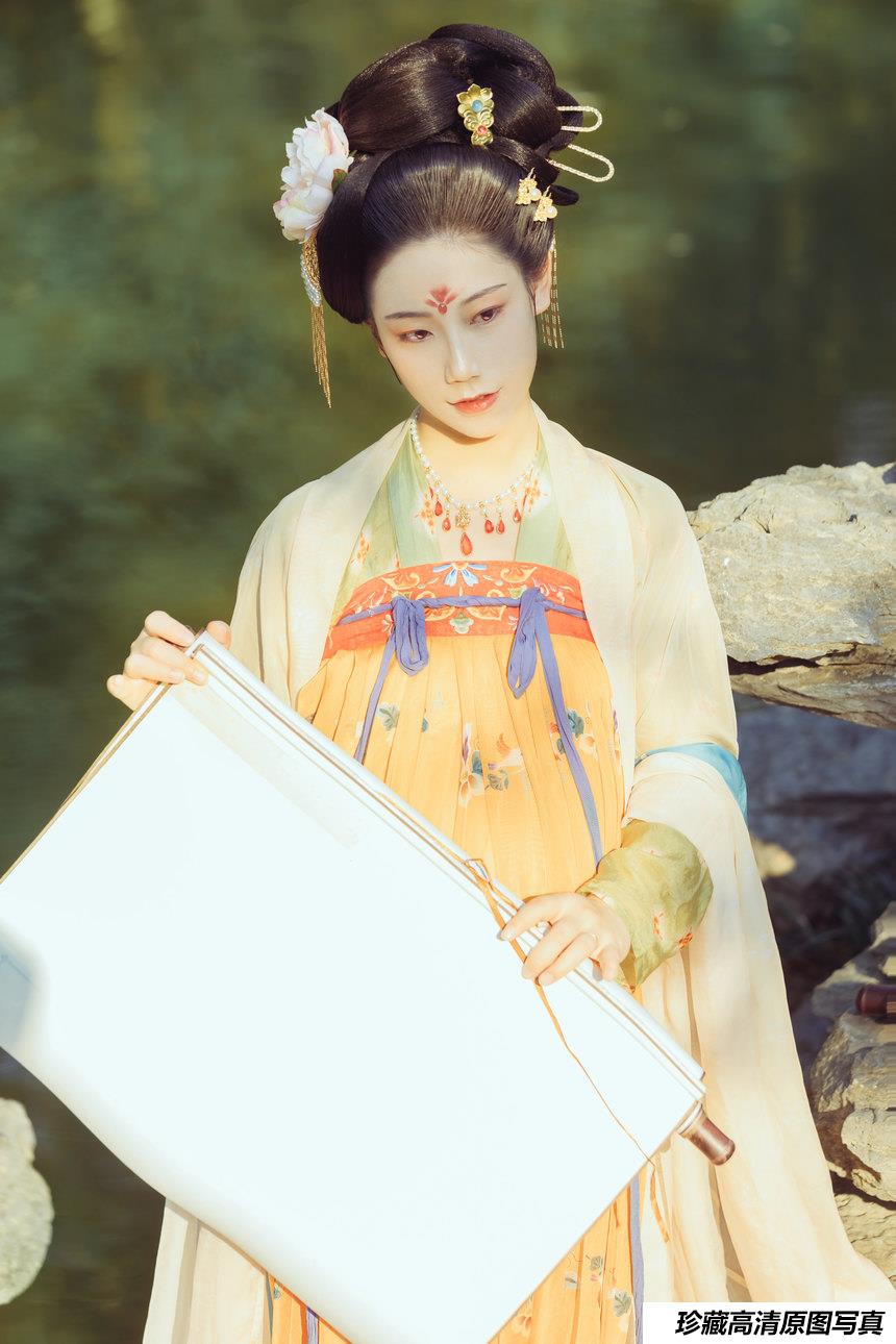 [YITUYU艺图语]2021.10.25 虞美人 筱谖[21+1P／201MB]