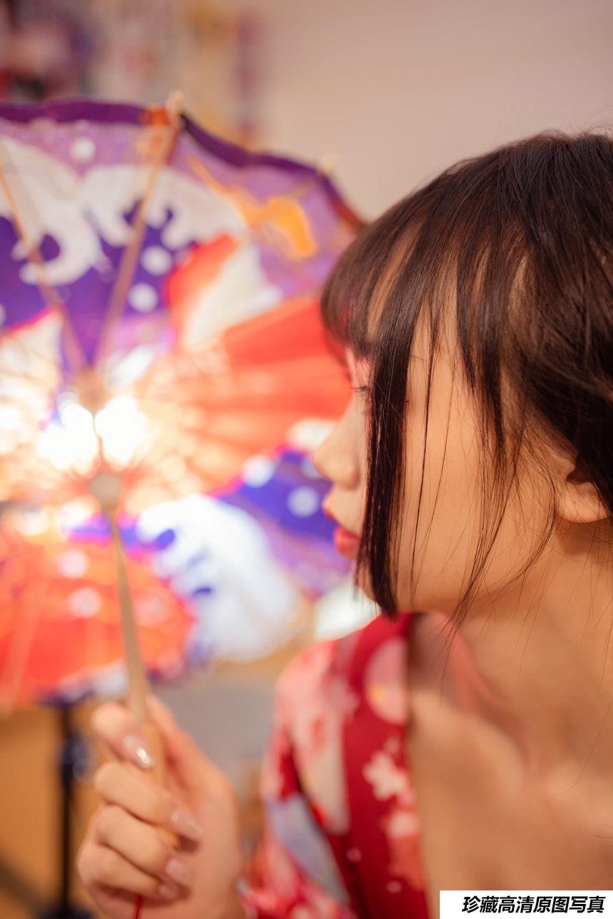 [YITUYU艺图语]2021.10.25 醉繁花 小颖[33+1P／321MB]