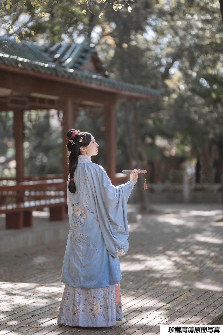 [YITUYU艺图语]2021.10.23 相思如绪 唱小游[24+1P／218MB]