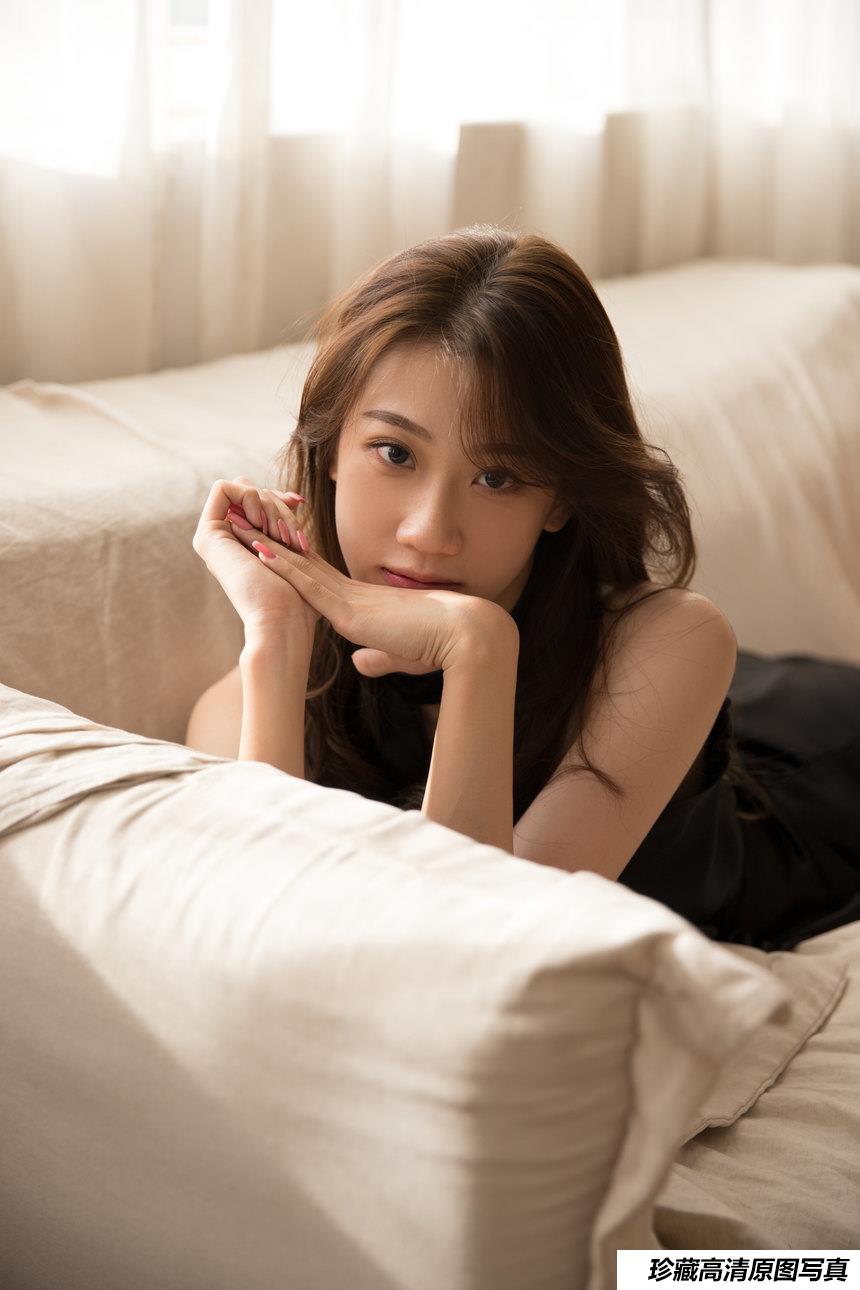 [YITUYU艺图语]2021.10.21 回忆总想哭 一朵大晶晶[21+1P／294MB]