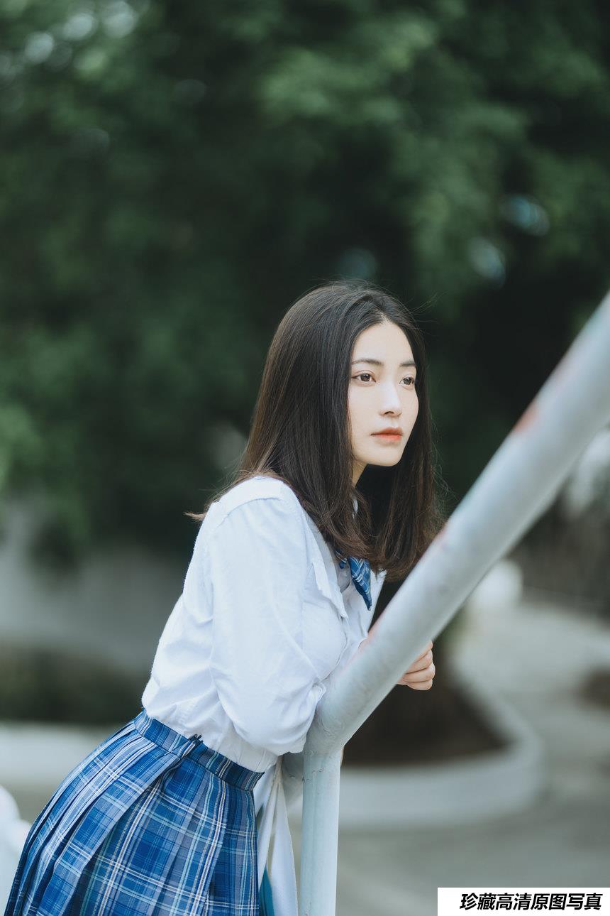 [YITUYU艺图语]2021.10.20 放课后 薄欢[41+1P／318MB]