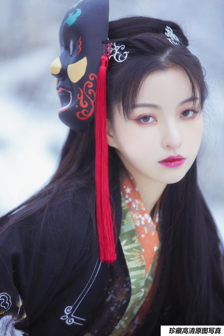 [YITUYU艺图语]2021.11.02 海螺沟 一千只大日日[17+1P／153MB]