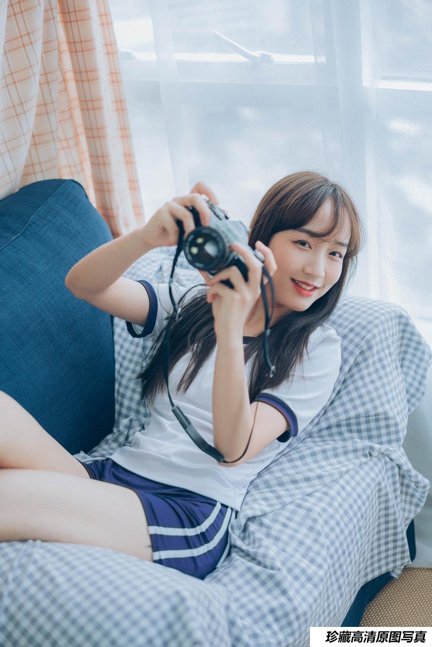 [YITUYU艺图语]2021.11.02 女摄影师 D[23+1P／249MB]