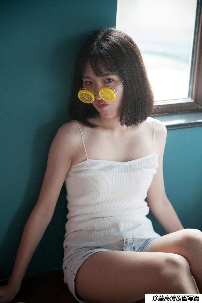 [YITUYU艺图语]2021.10.30 柠檬味的夏天 琳琳[21+1P／97.6MB]