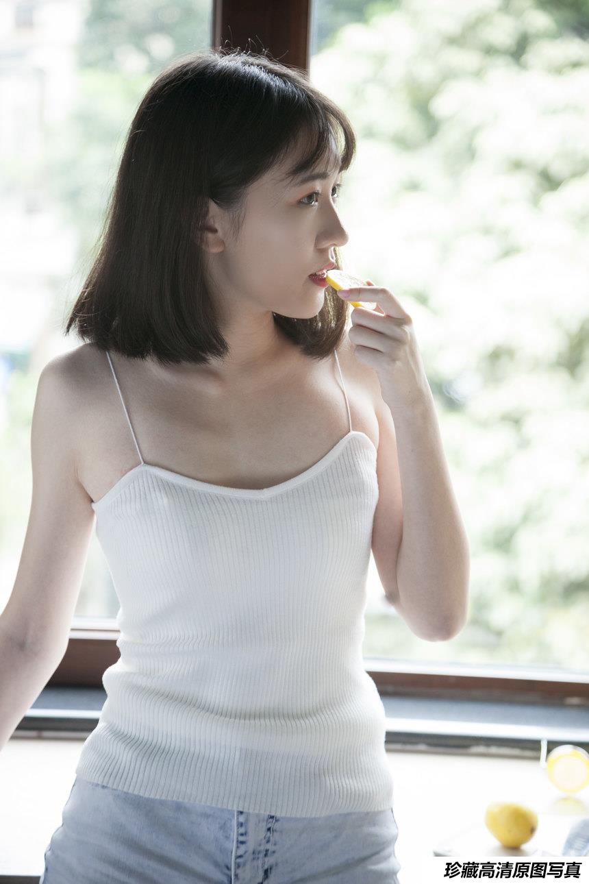 [YITUYU艺图语]2021.10.30 柠檬味的夏天 琳琳[21+1P／97.6MB]