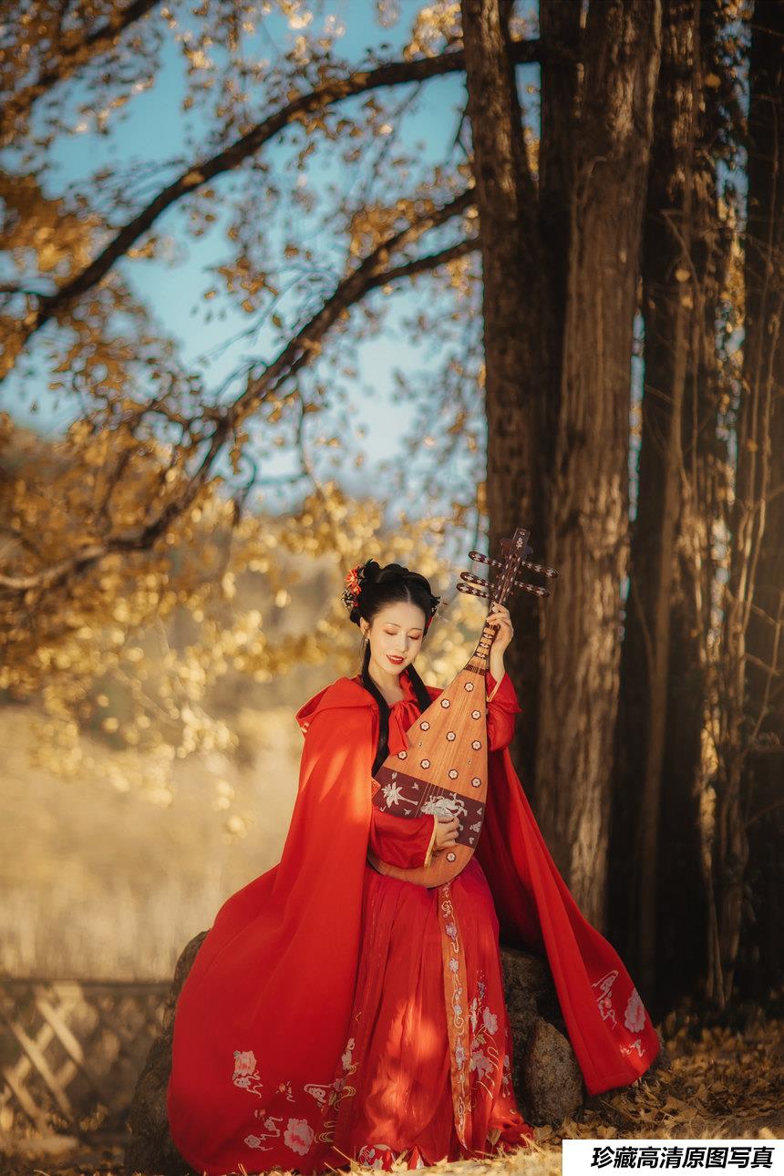 [YITUYU艺图语]2021.10.30 长相思 葵花花花儿[22+1P／152MB]