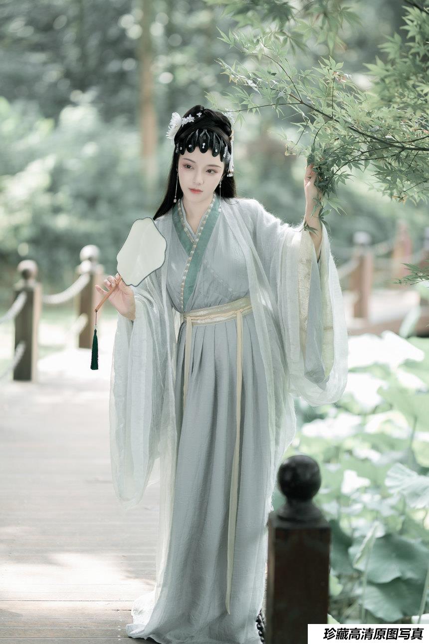 [YITUYU艺图语]2021.10.29 碧波·黛玉 小昭[21+1P／275MB]