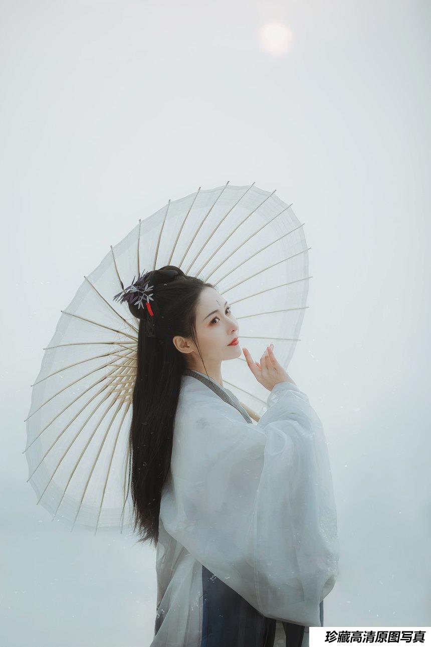 [YITUYU艺图语]2021.10.28 海底月 葵花花花儿[19+1P／93MB]