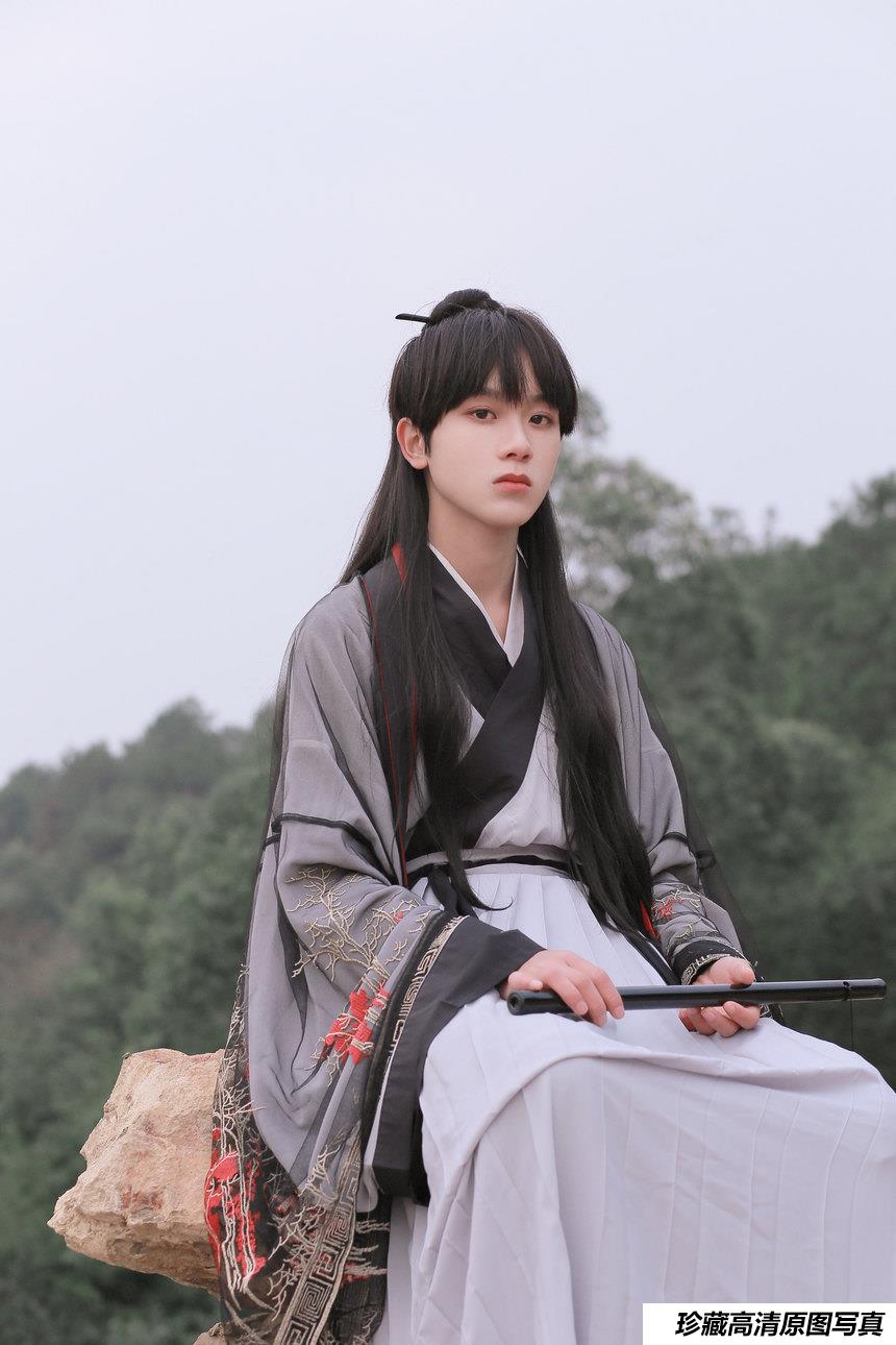 [YITUYU艺图语]2021.11.04 一梦江湖 沂越[28+1P／382MB]