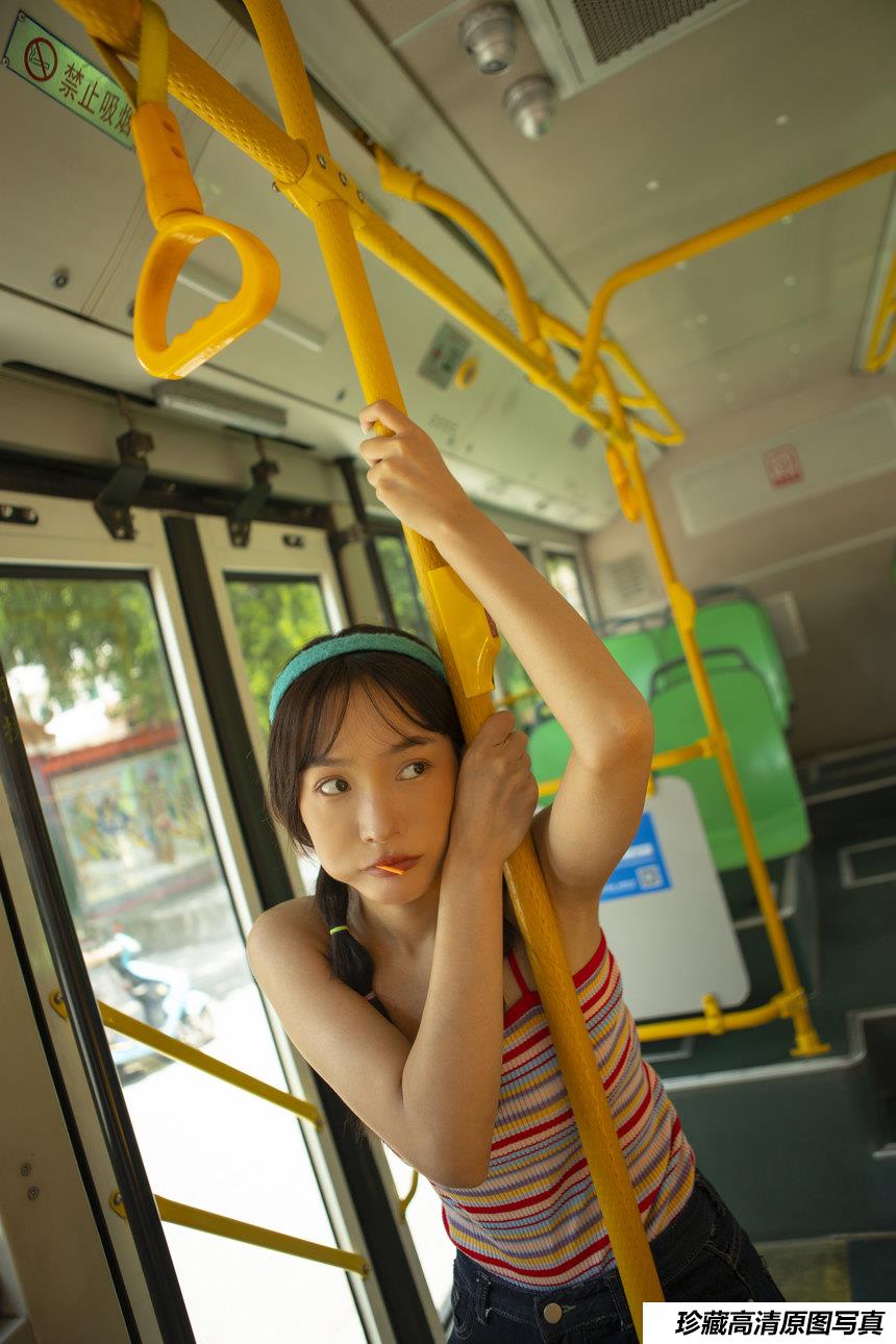 [YITUYU艺图语]2021.11.05 happy tune 奶茶妹MM[27+1P／398MB]