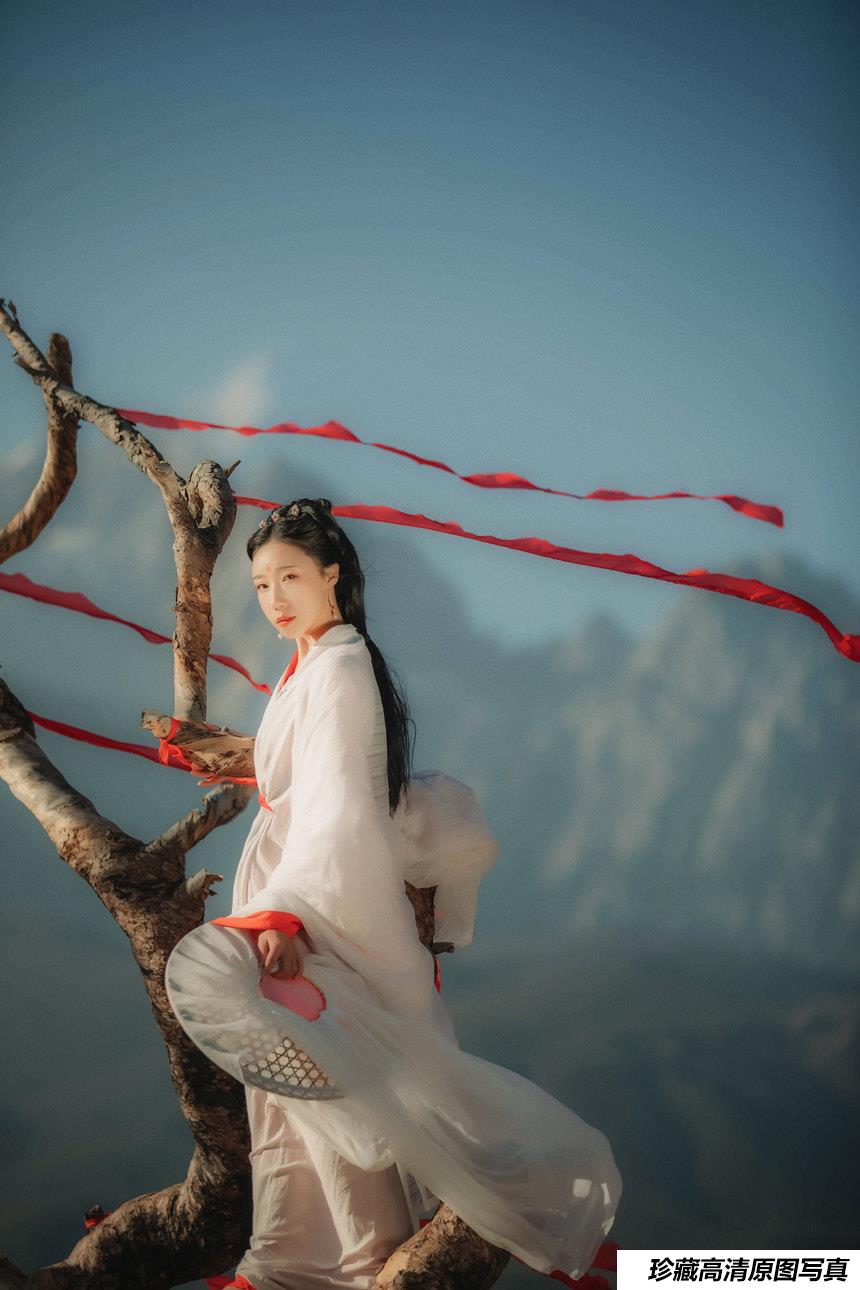 [YITUYU艺图语]2021.11.05 红妆 流韶[19+1P／331MB]