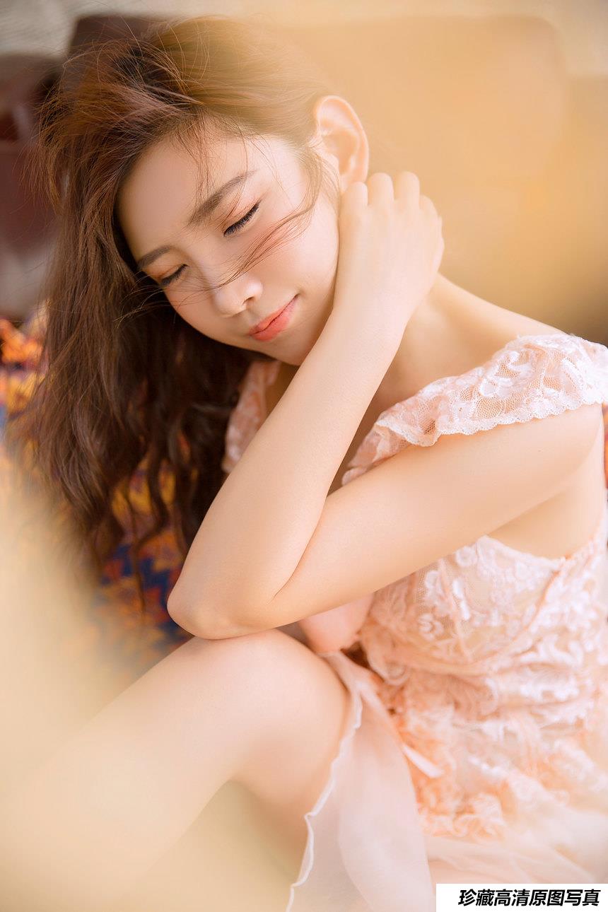 [YALAYI雅拉伊]2022.06.18 NO.945 亭亭玉立 [30+1P／248MB]