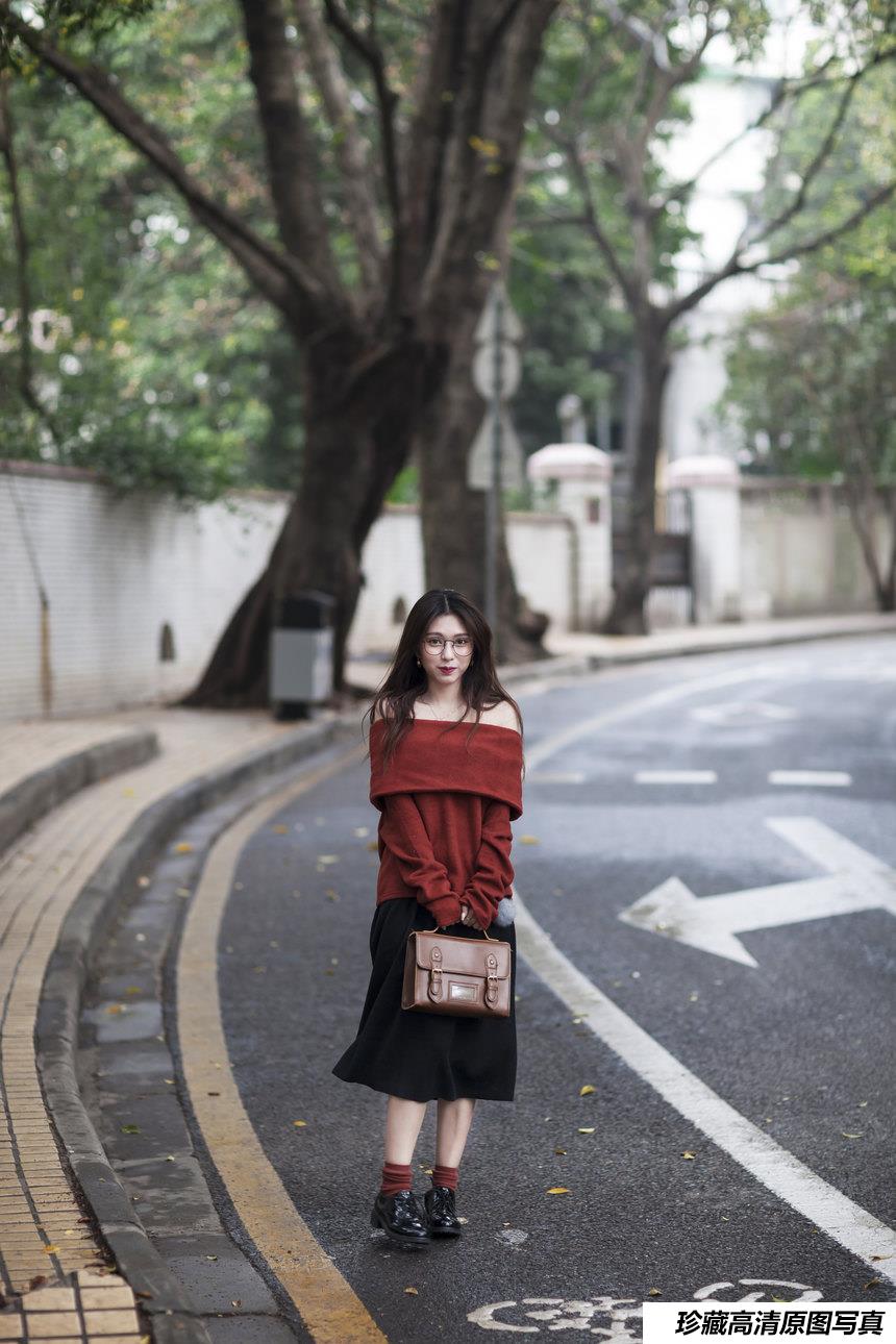 [YITUYU艺图语]2021.11.12 树下花开 七七[21+1P／95.5MB]