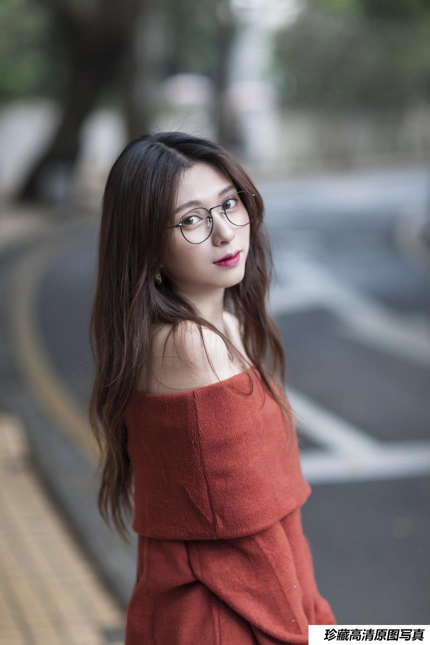 [YITUYU艺图语]2021.11.12 树下花开 七七[21+1P／95.5MB]