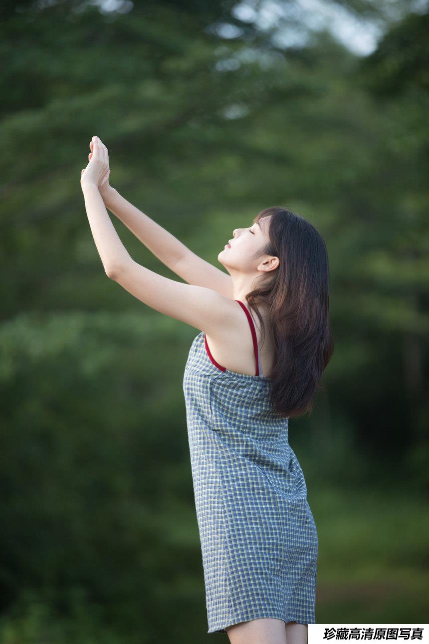 [YITUYU艺图语]2021.11.06 忘忧草 湘湘[21+1P／300MB]