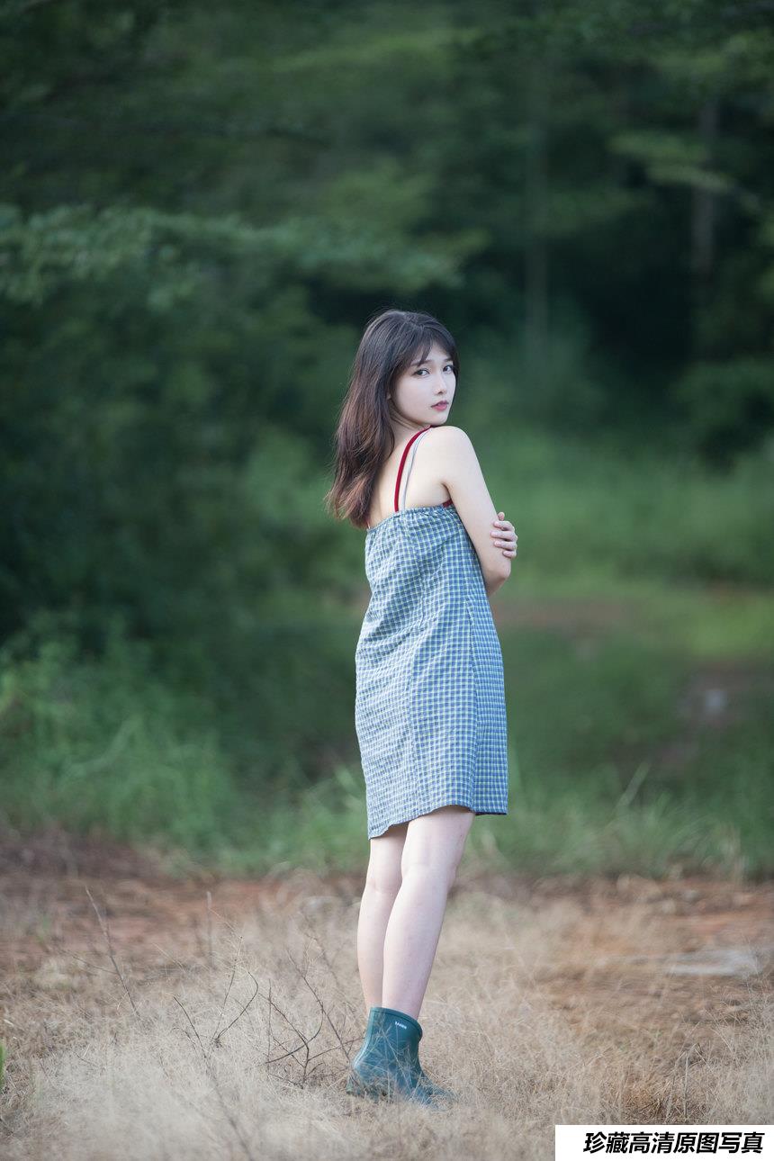 [YITUYU艺图语]2021.11.06 忘忧草 湘湘[21+1P／300MB]