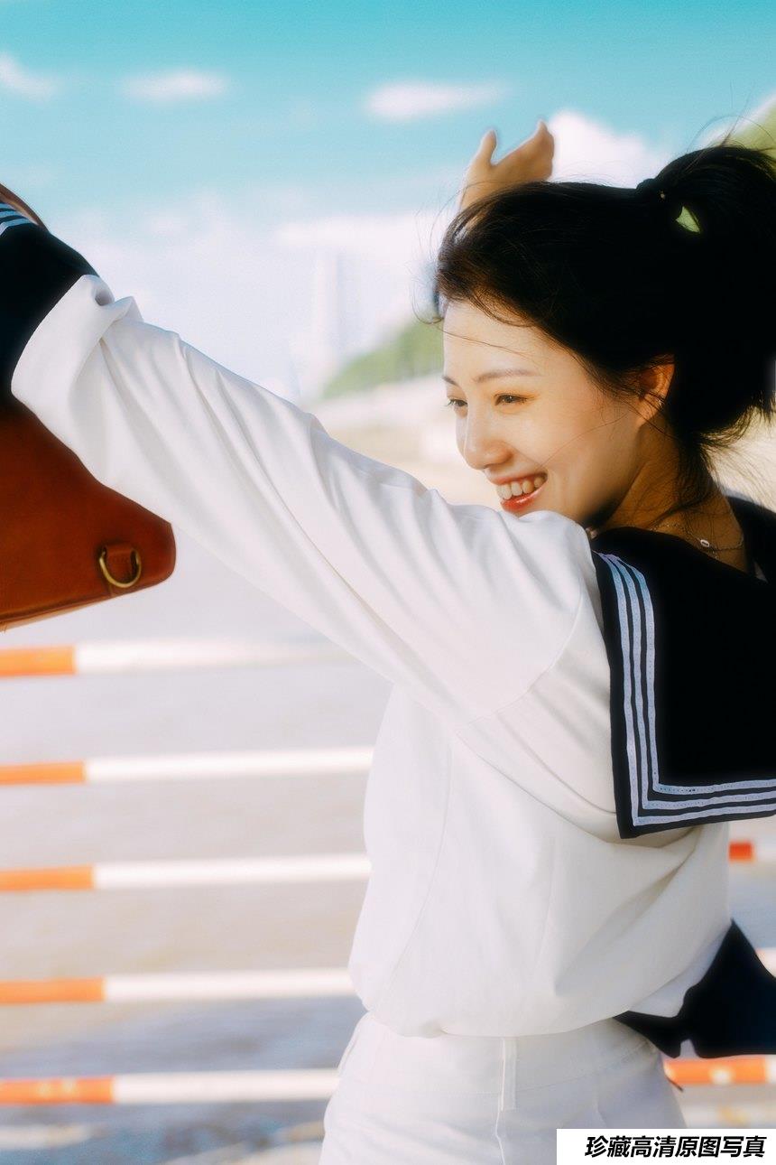 [YITUYU艺图语]2021.11.19 相约码头 黎美汐[33+1P／66.9MB]