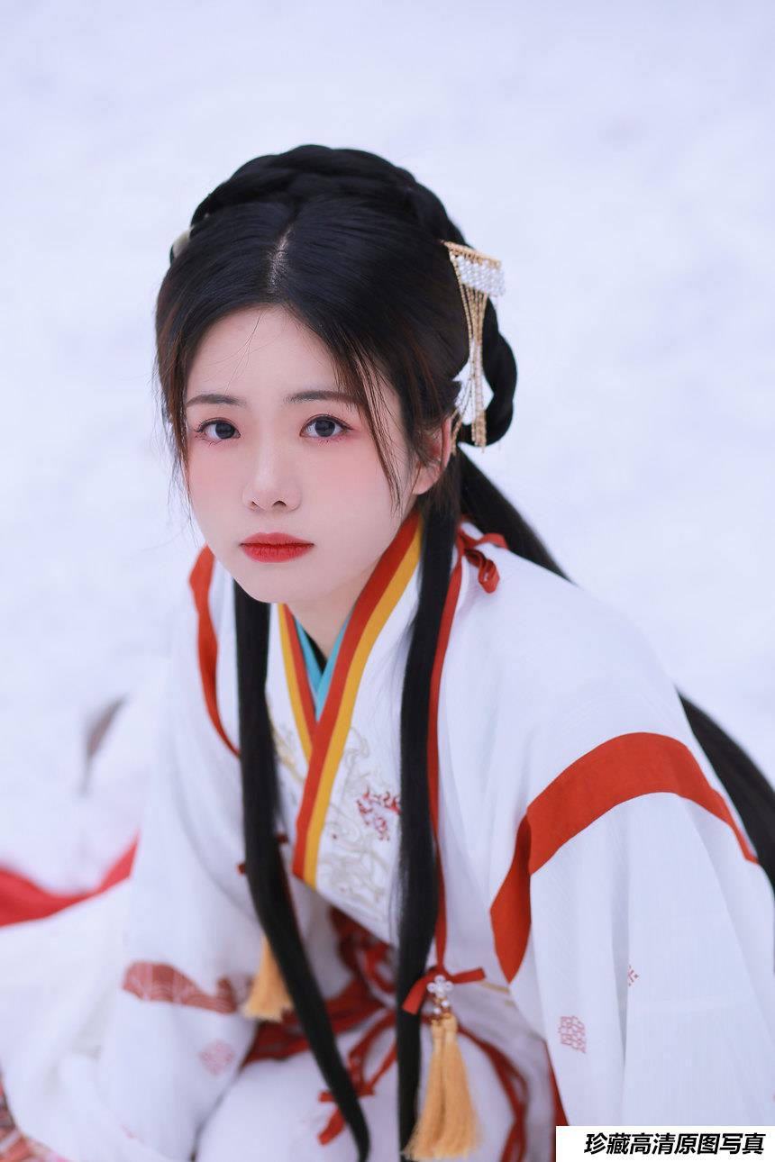 [YITUYU艺图语]2021.11.20 青松 沂越[23+1P／195MB]