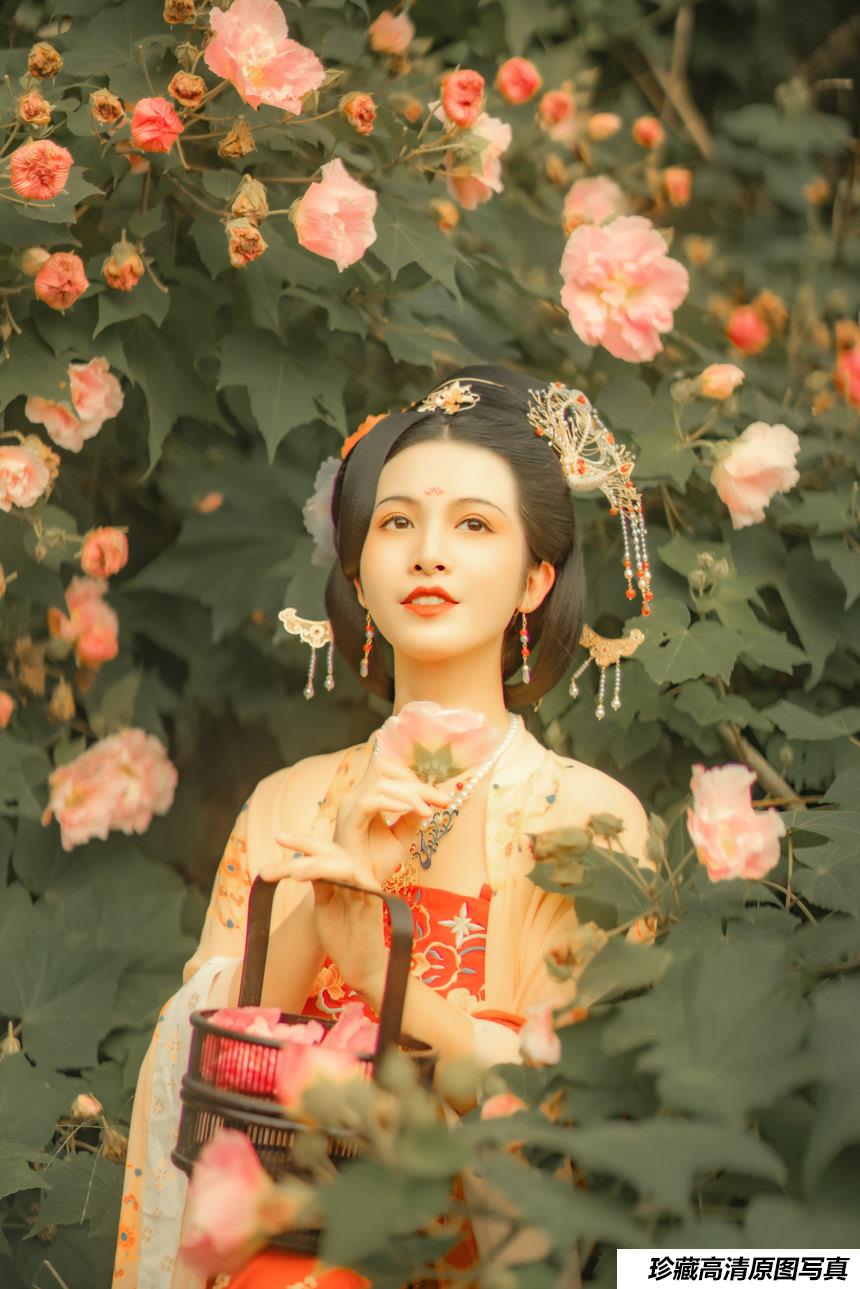 [YITUYU艺图语]2021.11.18 芙蓉词 修水凝花[37+1P／515MB]